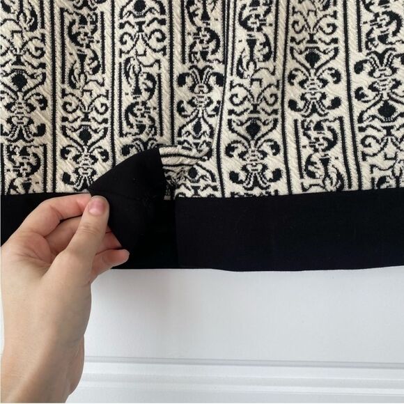 WALTER BAKER || patterned mini skirt - Picture 2 of 8